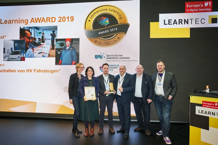 VR-Training: TÜV SÜD Akademie erhält Immersive Learning Award