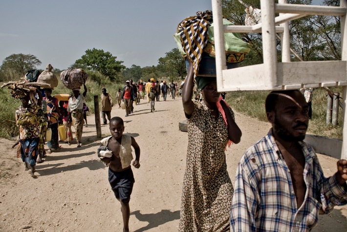 Humanitäre Krisen 2020: Ungelöste Notlagen / Hilfsorganisationen im Bündnis „Aktion Deutschland Hilft“ behalten fünf Krisen besonders im Blick