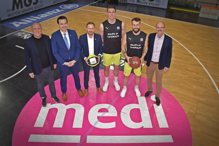 Basketball: medi verlängert Sponsoringvertrag – medi und medi bayreuth bleiben gemeinsam am Ball