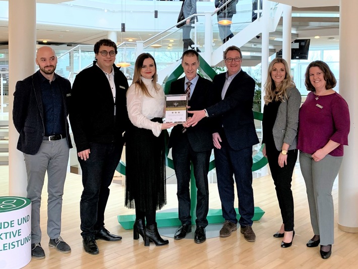 AOK – Die Gesundheitskasse in Hessen mit RECRUITING EXCELLENCE Award von Jobware ausgezeichnet