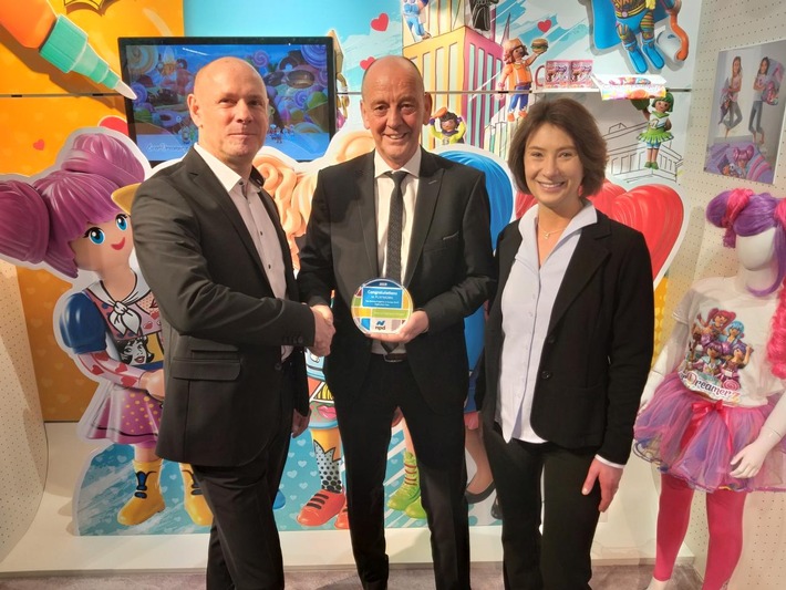 Playmobil erhält den European Toy Industry Award der NPD Group auf der Spielwarenmesse in Nürnberg