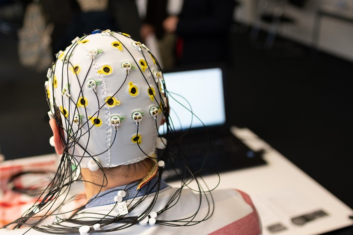 "Die irreale Welt in unserem Kopf - Halluzinationen, Visionen und Träume" / Der Neuropsychologe Prof. Dr. habil. Erich Kasten erklärt beim Campustag der MSH, wie sich Wahrnehmung verselbstständigen kann