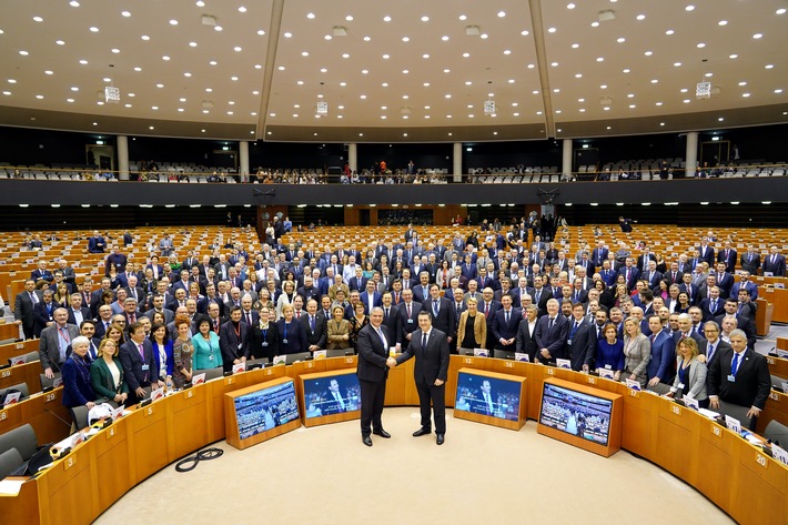 Deutsche Delegation im Europäischen Ausschuss der Regionen nimmt Arbeit in Brüssel auf