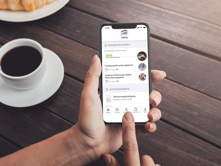 Bauen, wie Sie leben: mit der Bien-Zenker App / Selbstbestimmt, flexibel, mobil – mit der mobilen Anwendung Bien-Zenker Service-Center haben Bauherren ihr Bauprojekt immer dabei und voll im Griff