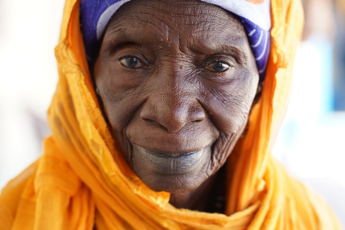 Internationaler Tag gegen weibliche Genitalverstümmelung (6.02.): Lebenslange Qual / Beschneidung besonders für Schwangere extrem gefährlich