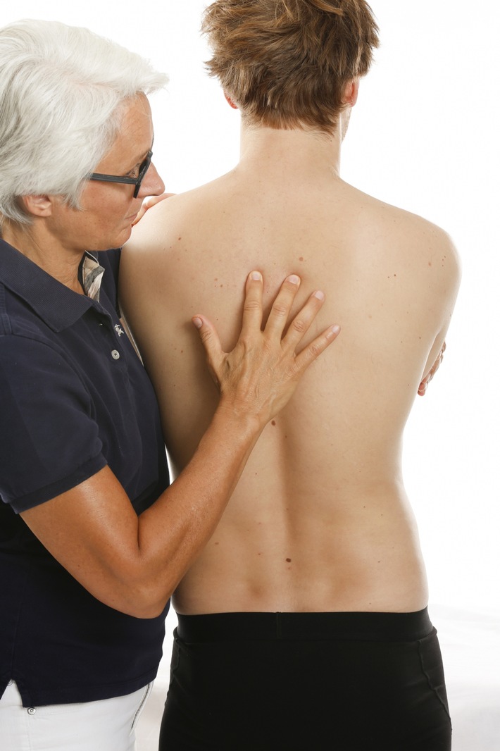 Klinisch relevante Erfolge durch Osteopathie / Tag der Rückengesundheit am 15. März: Ursachen statt Symptome behandeln