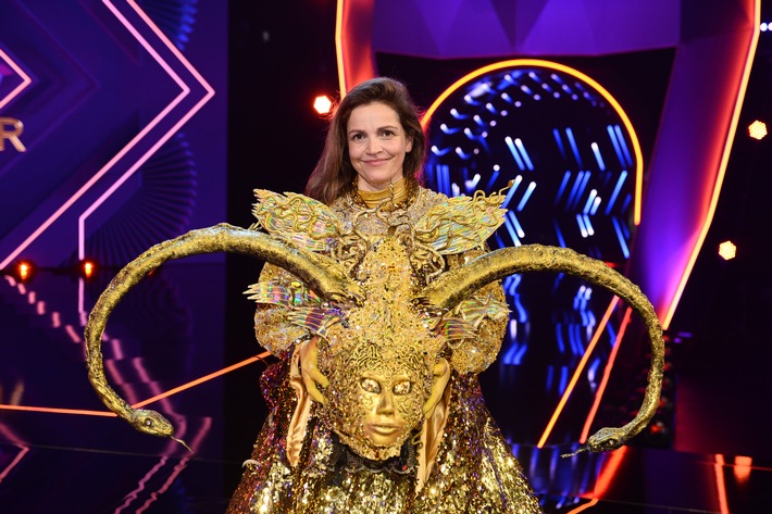 Göttlich! Die ProSieben-Show „The Masked Singer“ überzeugt mit hervorragenden 26,2 Prozent // Rebecca Immanuel ist die Göttin, Angelo Kelly die Kakerlake