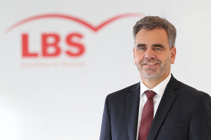 LBS Südwest vermittelt mehr als 10 Mrd. Euro Bausparneugeschäft / Finanzierungen und Modernisierungen im Fokus / 3,4 Milliarden Euro für den Wohnungsbau / LBS begrüßt verbesserte Sparförderung ab 2021