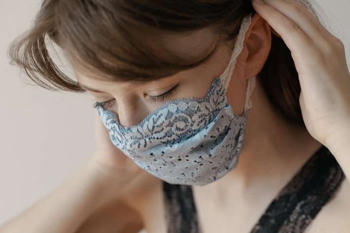 Made in Germany: Schon 15.000 CHANTY Gesichtsmasken aus traumhafter Spitze verkauft