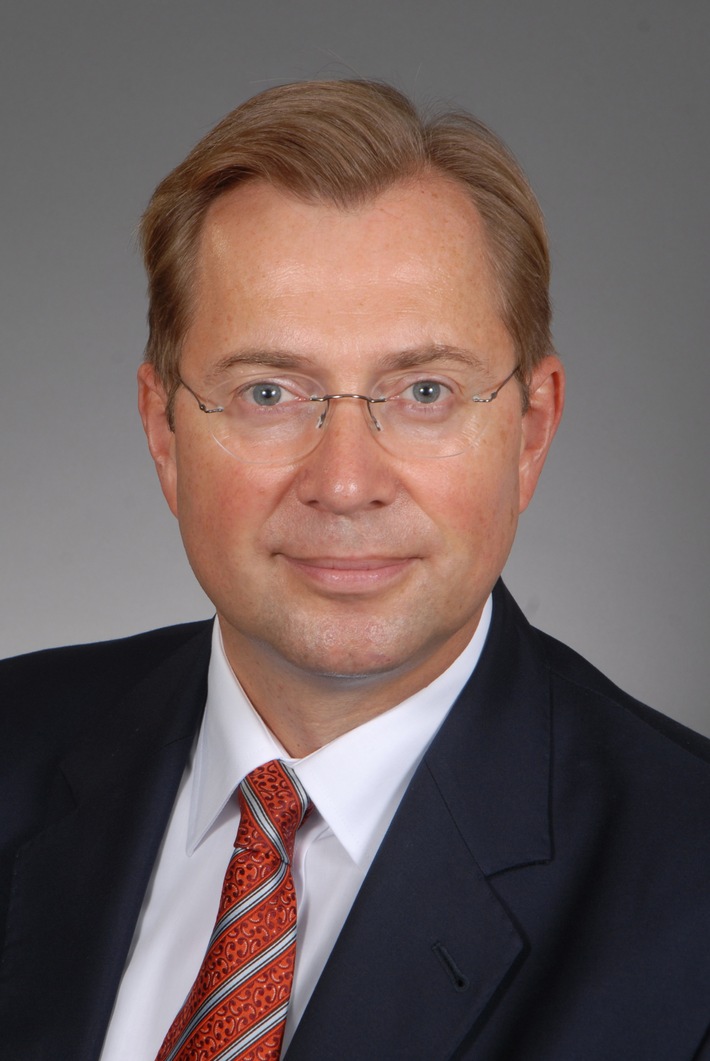 Nachwahlen im Bankenfachverband: Ruben (Toyota Kreditbank) ist stellvertretender Vorstandsvorsitzender | Müller (BMW Bank) ist neues Vorstandsmitglied | Krämer (Commerzbank) im Beirat