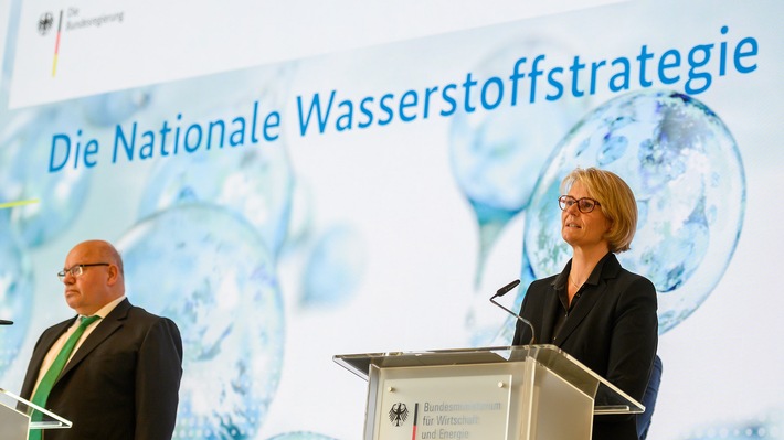 Globale Führungsrolle bei Wasserstofftechnologien sichern: Bundesregierung verabschiedet Nationale Wasserstoffstrategie und beruft Nationalen Wasserstoffrat