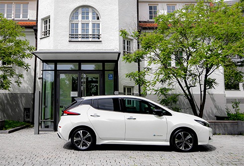 E-Auto ein halbes Jahr ausprobieren - ADAC SE mit Nissan Leaf TEKNA im Portfolio / Sonderkonditionen fÃ¼r ADAC Mitglieder via Halbjahres-Miete und im Leasing