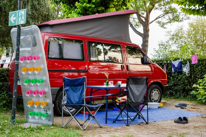 ADAC CampingfÃ¼hrer: Top-PlÃ¤tze in Deutschland zum verspÃ¤teten Saisonstart / Tipps der ADAC Experten: CampingplÃ¤tze fÃ¼r jeden Anspruch / Teils direkt buchbar Ã¼ber das ADAC Campingportal pincamp.de