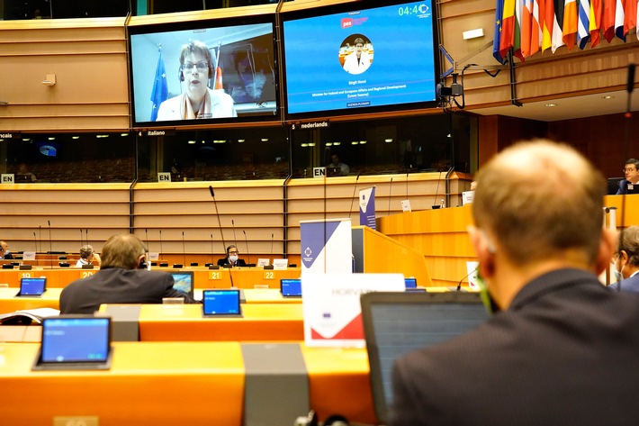 Birgit Honé unterstützt ehrgeizige EU-Wasserstoffstrategie zur Verwirklichung der Klimaneutralität