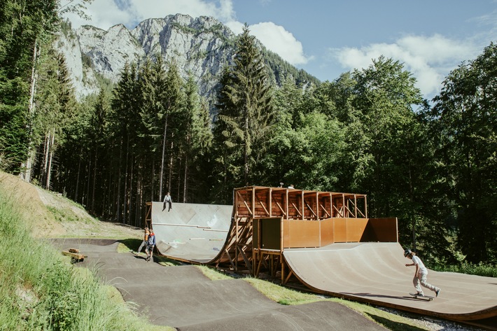 Mit "Sieger-Chance" und großem eigenem Engagement / "Das ganze Jahr Board-Gefühl" für den Freestyle-Nachwuchs durch Skateanlage in Berchtesgaden