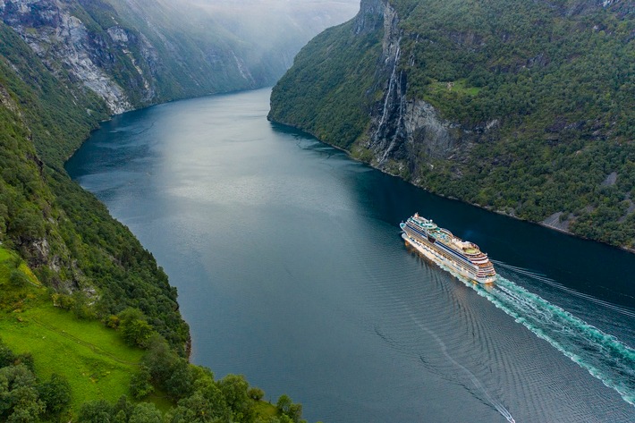 AIDA Cruises: Neue Reisen mit AIDAmar nach Norwegen und in der Ostsee ab Hamburg