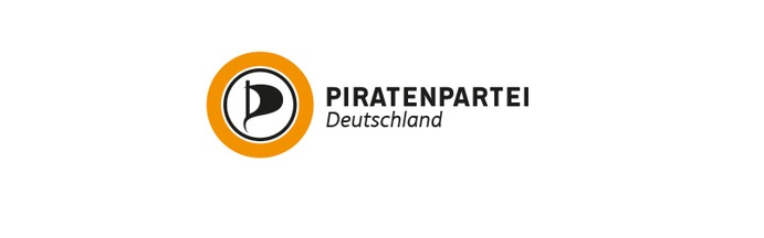 Kundgebung: Piratenpartei trägt 9-Euro-Ticket zu Grabe
