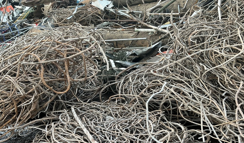 Sie ersticken im Schrott? Lassen Sie ihn einfach von der Schrotthändler Meerbusch kostenlos abholen