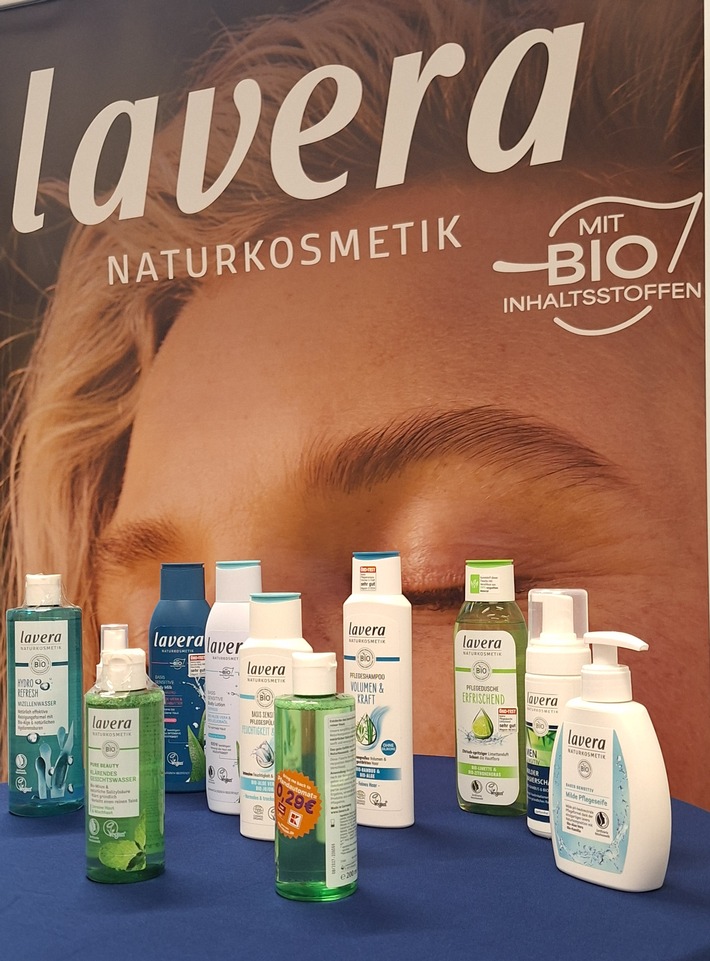 An dem reo-Pilotprojekt nehmen unterschiedliche Lavera-Verpackungen teil. Kund:Innen erhalten in der Testphase am Pfandautomaten als Belohnung 29 Cent. / Weiterer Text über ots und www.presseportal.de/nr/64783 / Die Verwendung dieses Bildes für redaktionelle Zwecke ist unter Beachtung aller mitgeteilten Nutzungsbedingungen zulässig und dann auch honorarfrei. Veröffentlichung ausschließlich mit Bildrechte-Hinweis. An dem reo-Pilotprojekt nehmen unterschiedliche Lavera-Verpackungen teil. Kund:Innen erhalten in der Testphase am Pfandautomaten als Belohnung 29 Cent. / Weiterer Text über ots und www.presseportal.de/nr/64783 / Die Verwendung dieses Bildes für redaktionelle Zwecke ist unter Beachtung aller mitgeteilten Nutzungsbedingungen zulässig und dann auch honorarfrei. Veröffentlichung ausschließlich mit Bildrechte-Hinweis.