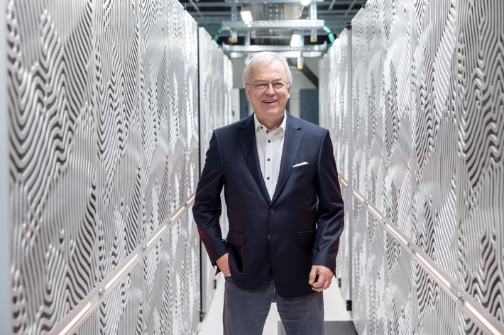 Prof. Thomas Lippert, Direktor des Jülich Supercomputing Centre / Weiterer Text über ots und www.presseportal.de/nr/58706 / Die Verwendung dieses Bildes für redaktionelle Zwecke ist unter Beachtung aller mitgeteilten Nutzungsbedingungen zulässig und dann auch honorarfrei. Veröffentlichung ausschließlich mit Bildrechte-Hinweis.