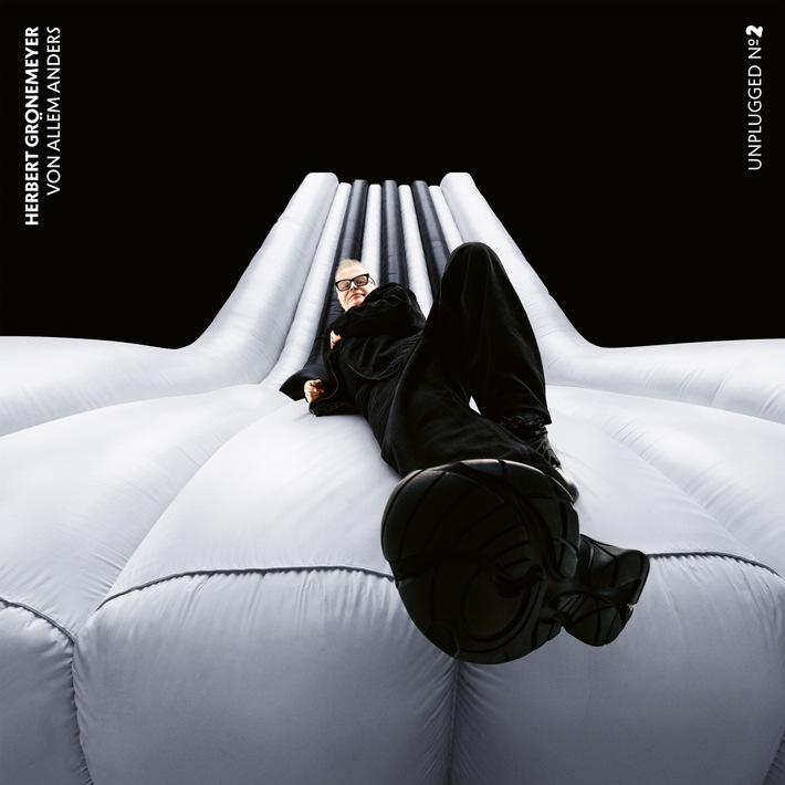 Herbert Grönemeyer - Unplugged 2 - Von allem anders / Weiterer Text über ots und www.presseportal.de/nr/23162 / Die Verwendung dieses Bildes für redaktionelle Zwecke ist unter Beachtung aller mitgeteilten Nutzungsbedingungen zulässig und dann auch honorarfrei. Veröffentlichung ausschließlich mit Bildrechte-Hinweis.