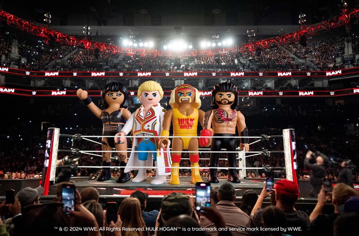 Playmobil x WWE®: Erste Einblicke zeigen WWE-Stars Roman Reigns, Cody Rhodes, Rhea Ripley und Hall of Famer Hulk Hogan / Weiterer Text über ots und www.presseportal.de/nr/161307 / Die Verwendung dieses Bildes für redaktionelle Zwecke ist unter Beachtung aller mitgeteilten Nutzungsbedingungen zulässig und dann auch honorarfrei. Veröffentlichung ausschließlich mit Bildrechte-Hinweis.