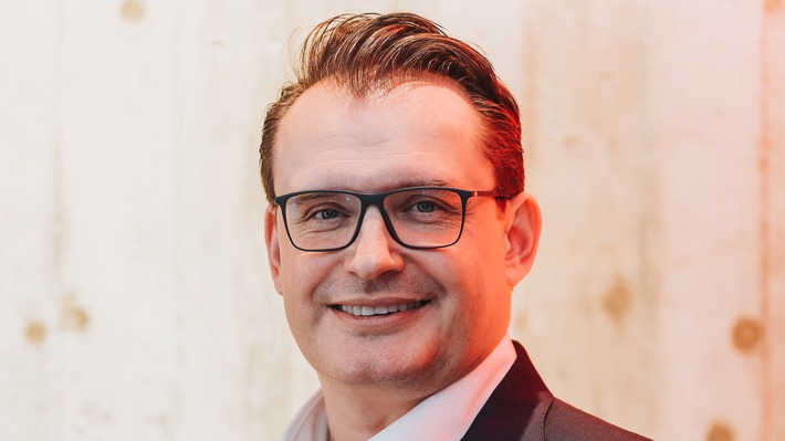 Tomek Piotrowski / Weiterer Text über ots und www.presseportal.de/nr/181296 / Die Verwendung dieses Bildes für redaktionelle Zwecke ist unter Beachtung aller mitgeteilten Nutzungsbedingungen zulässig und dann auch honorarfrei. Veröffentlichung ausschließlich mit Bildrechte-Hinweis.