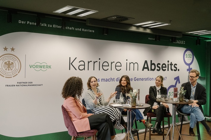 Vorwerk bietet eine Bühne zum Thema Vereinbarkeit von Familie und Beruf / Weiterer Text über ots und www.presseportal.de/nr/52621 / Die Verwendung dieses Bildes für redaktionelle Zwecke ist unter Beachtung aller mitgeteilten Nutzungsbedingungen zulässig und dann auch honorarfrei. Veröffentlichung ausschließlich mit Bildrechte-Hinweis.