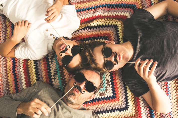 Movember 2025 von AstraZeneca und MSD Sharp & Dohme / Weiterer Text über ots und www.presseportal.de/nr/146043 / Die Verwendung dieses Bildes für redaktionelle Zwecke ist unter Beachtung aller mitgeteilten Nutzungsbedingungen zulässig und dann auch honorarfrei. Veröffentlichung ausschließlich mit Bildrechte-Hinweis. Movember 2025 von AstraZeneca und MSD Sharp & Dohme / Weiterer Text über ots und www.presseportal.de/nr/146043 / Die Verwendung dieses Bildes für redaktionelle Zwecke ist unter Beachtung aller mitgeteilten Nutzungsbedingungen zulässig und dann auch honorarfrei. Veröffentlichung ausschließlich mit Bildrechte-Hinweis.